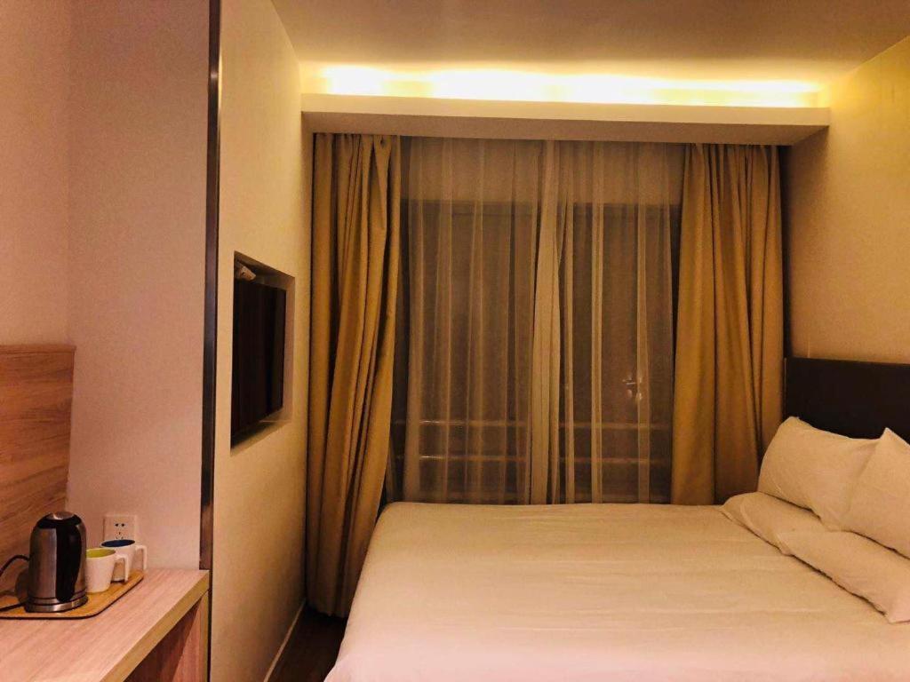 Hotel Hanting Jiashan Road