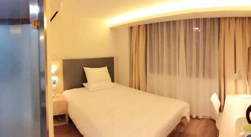 Hanting Jiashan Road Hotel 2*