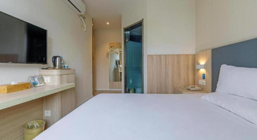 Hotel Hanting Jiashan Road 2*